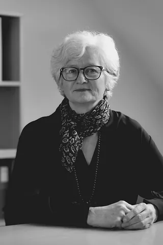 Betina Lunde Robertsen, Nexø Revision